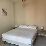 Сasa de vacaciones A La Petite Maison *
