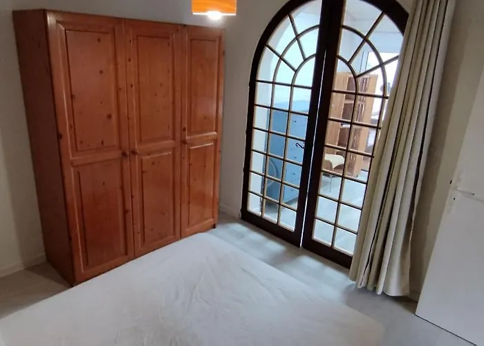 A La Petite Maison Ares