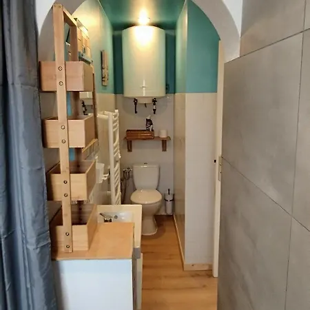 A La Petite Maison Hébergement de vacances Ares