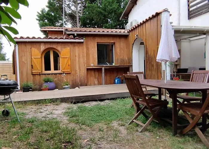 A La Petite Maison Hébergement de vacances *
